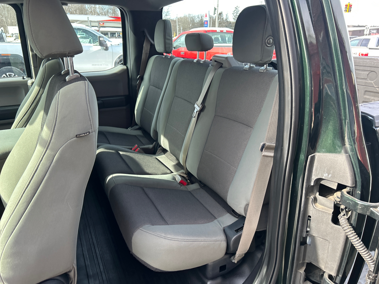 Ford F-150 4WD SuperCab 145" XLT 2015