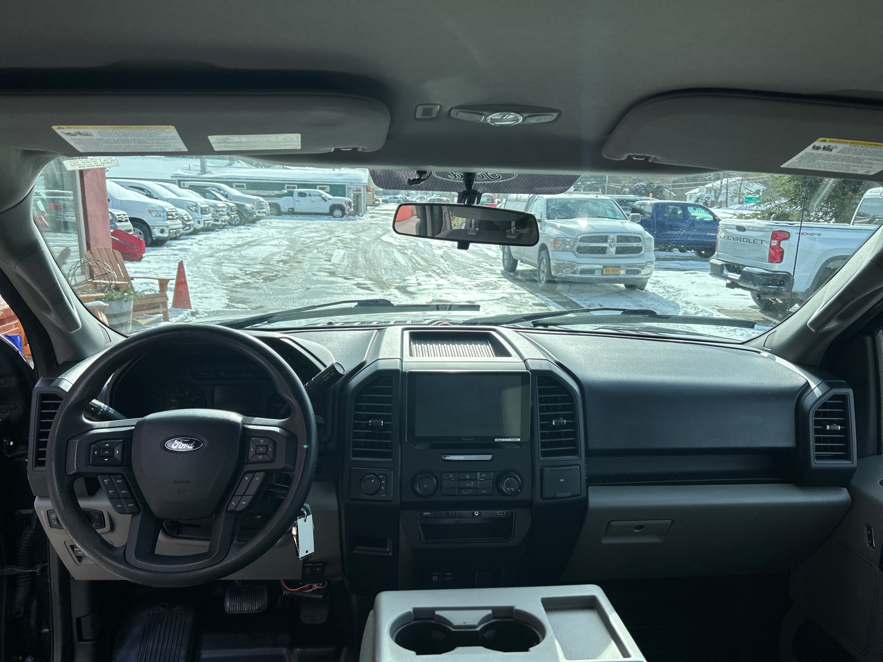 Ford F-150 4WD SuperCab 145" XLT 2015