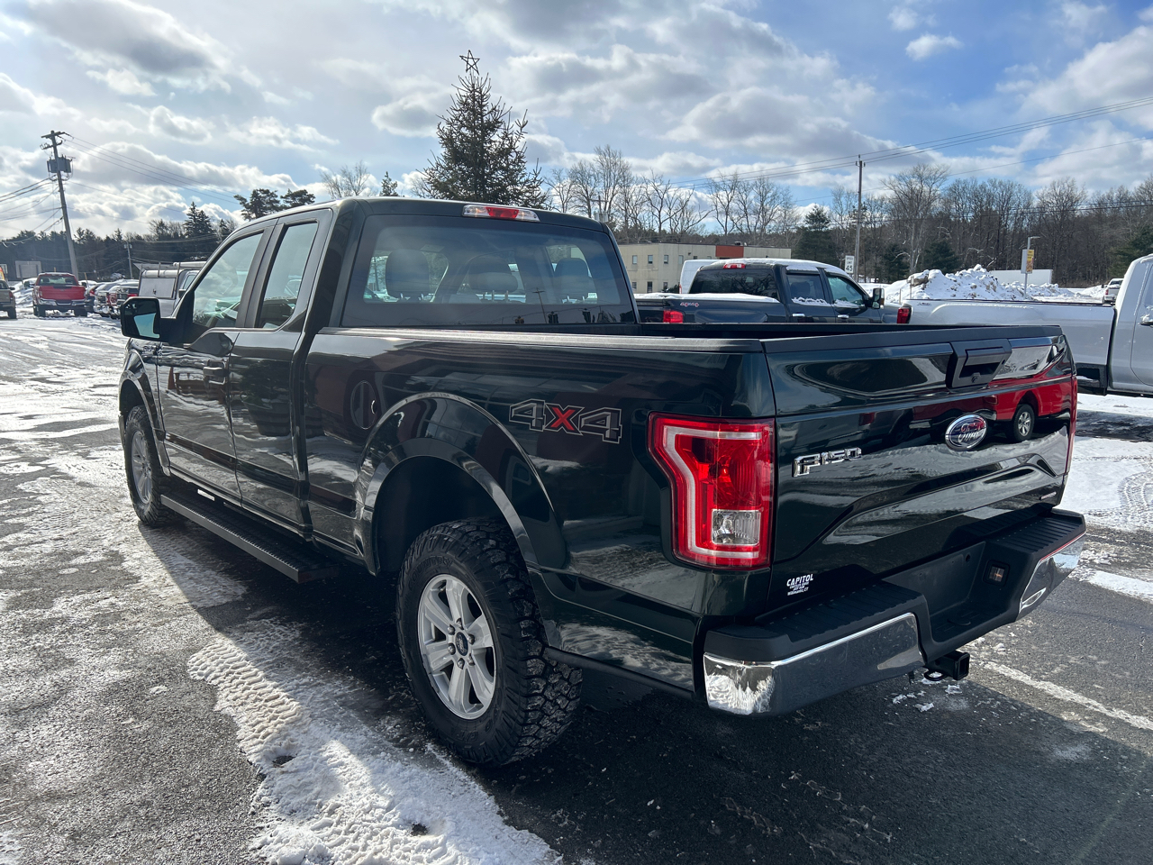 Ford F-150 4WD SuperCab 145" XLT 2015