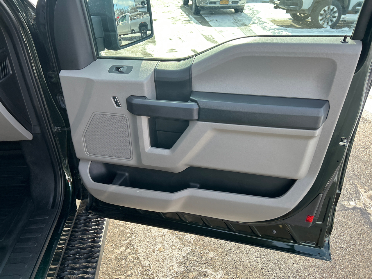 Ford F-150 4WD SuperCab 145" XLT 2015