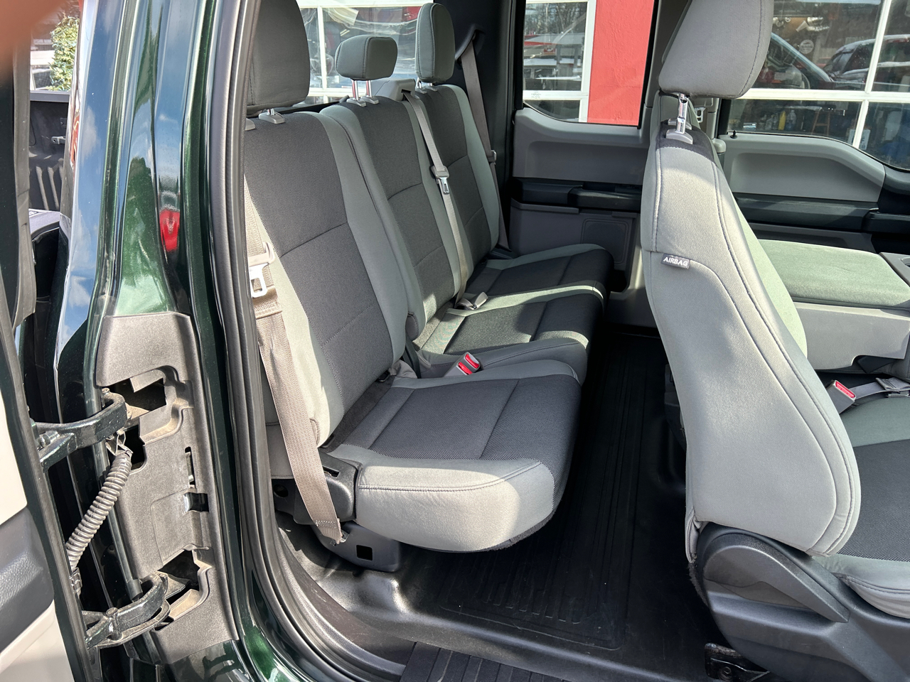 Ford F-150 4WD SuperCab 145" XLT 2015