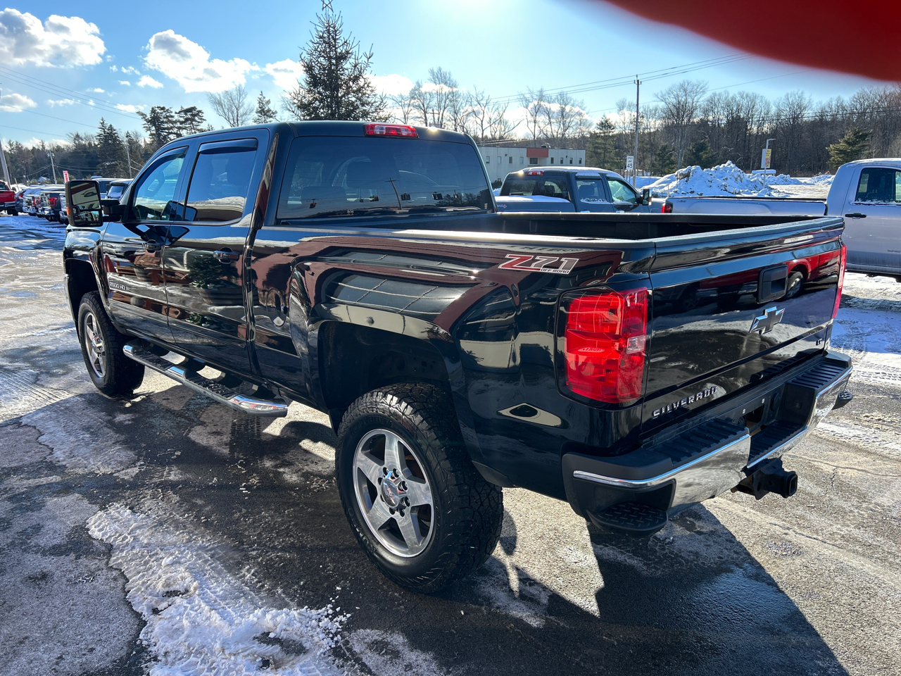 Chevrolet Silverado 2500HD 4WD Crew Cab 153.7" LT 2017