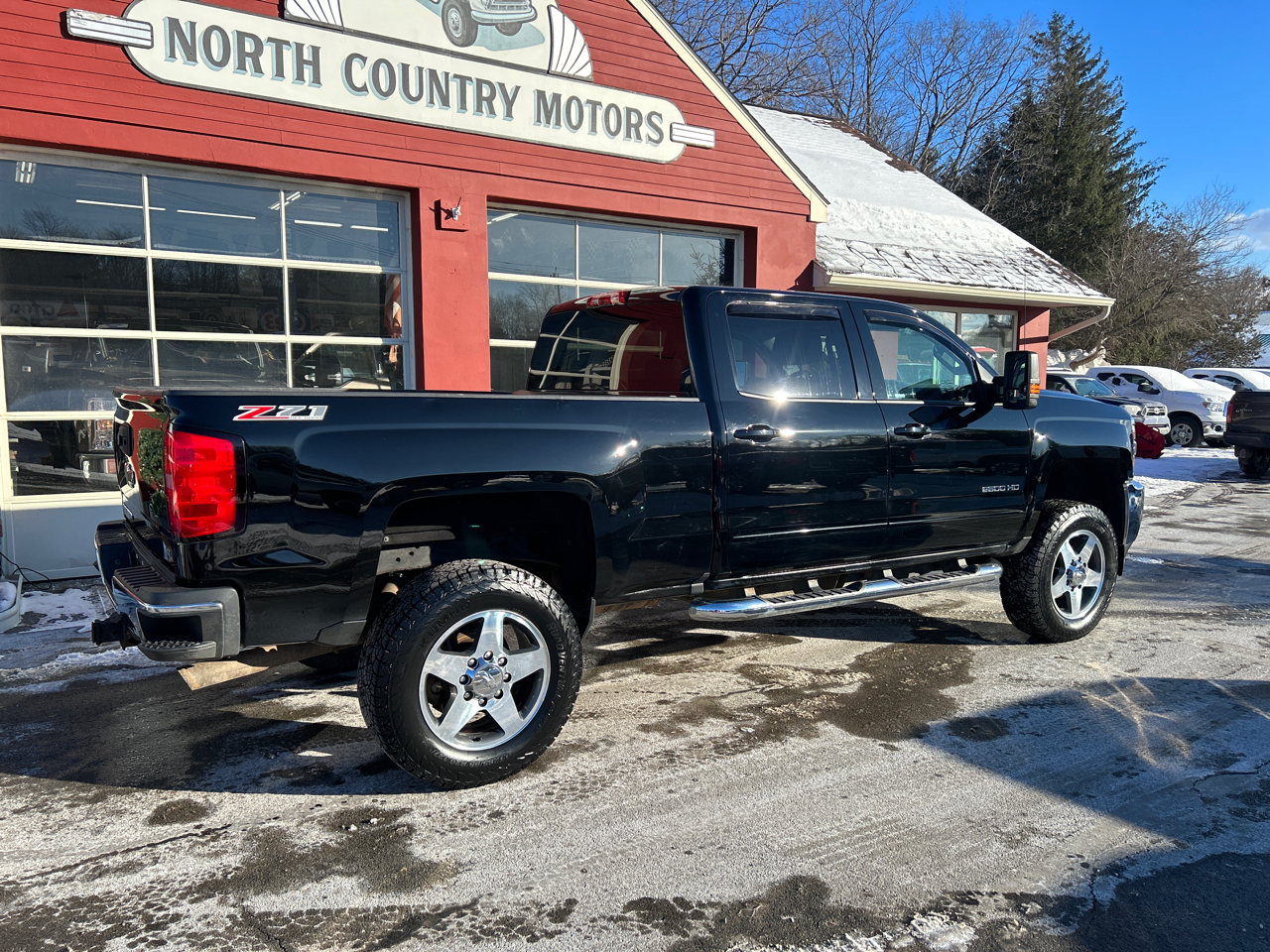 Chevrolet Silverado 2500HD 4WD Crew Cab 153.7" LT 2017