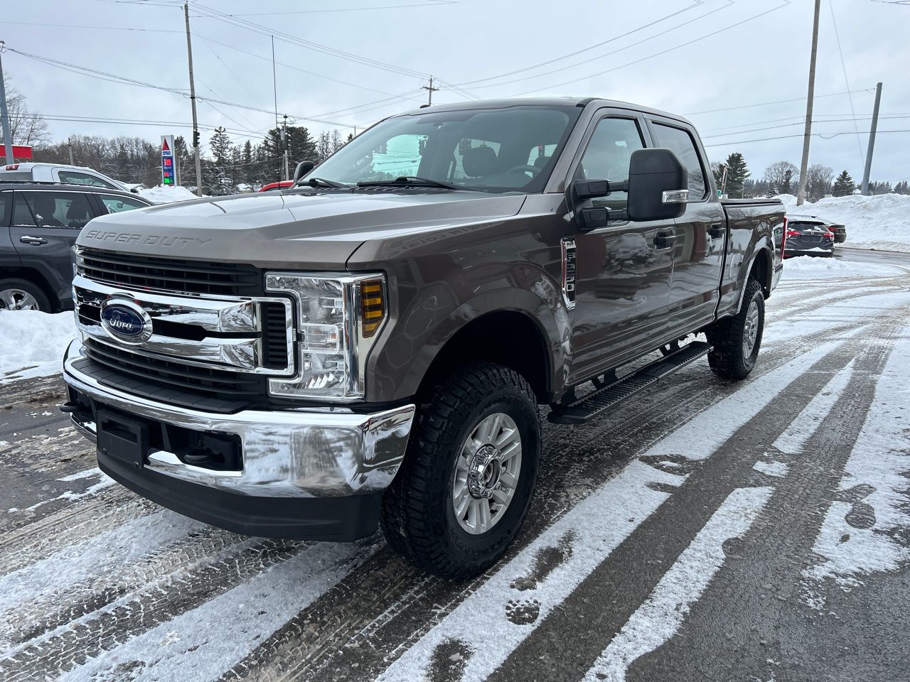 Ford Super Duty F-250 SRW 4WD Crew Cab 156" XLT 2019