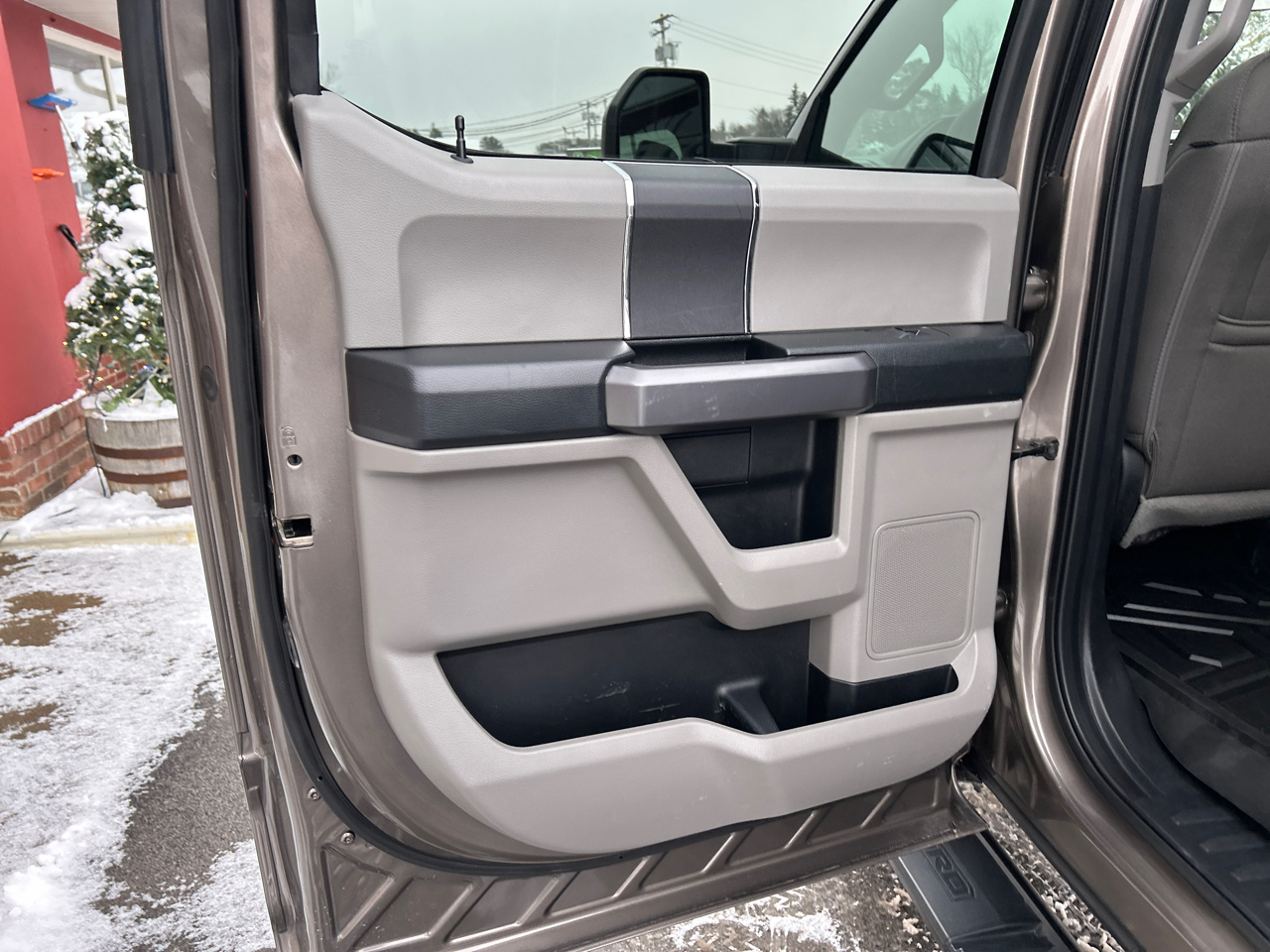 Ford Super Duty F-250 SRW 4WD Crew Cab 156" XLT 2019