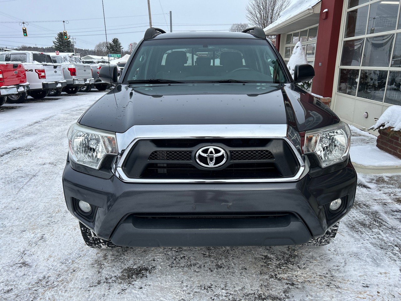 Toyota Tacoma 4WD Double Cab LB V6 AT (Natl) 2015