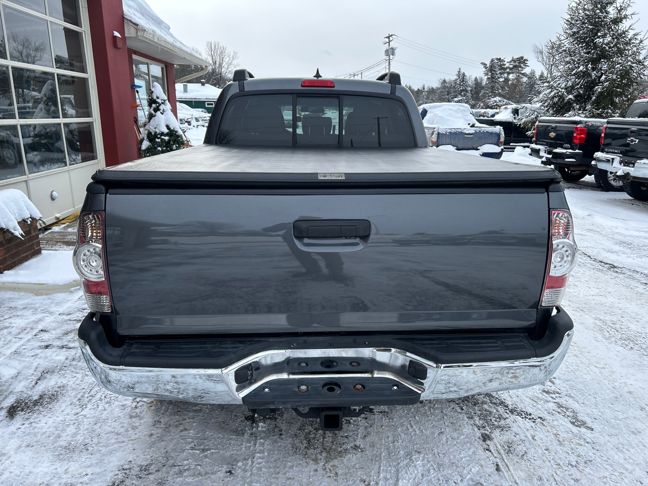 Toyota Tacoma 4WD Double Cab LB V6 AT (Natl) 2015