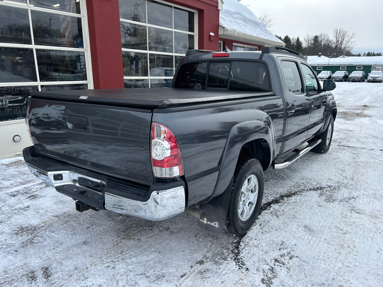 Toyota Tacoma 4WD Double Cab LB V6 AT (Natl) 2015