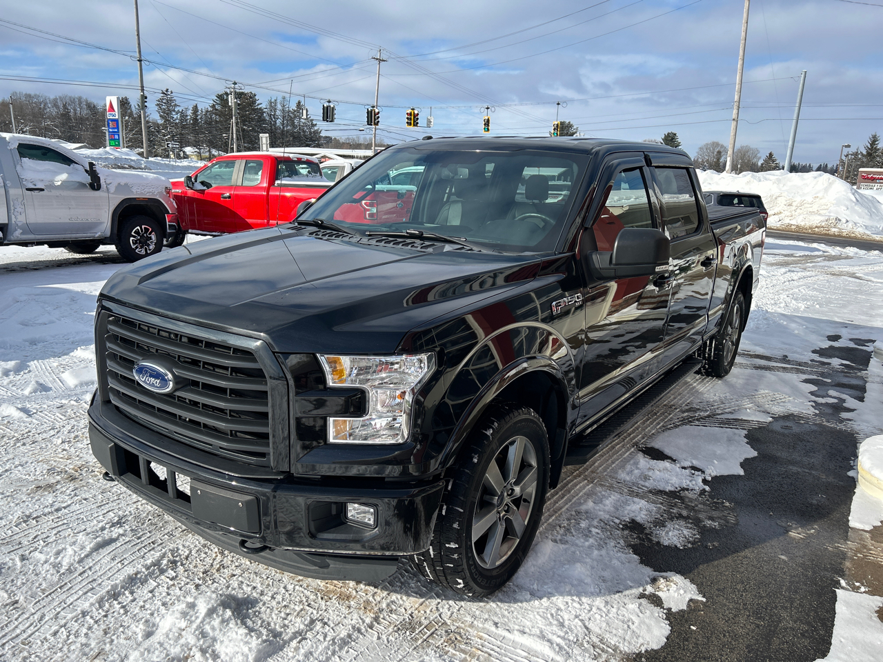 Ford F-150 4WD SuperCrew 150" XLT 2015