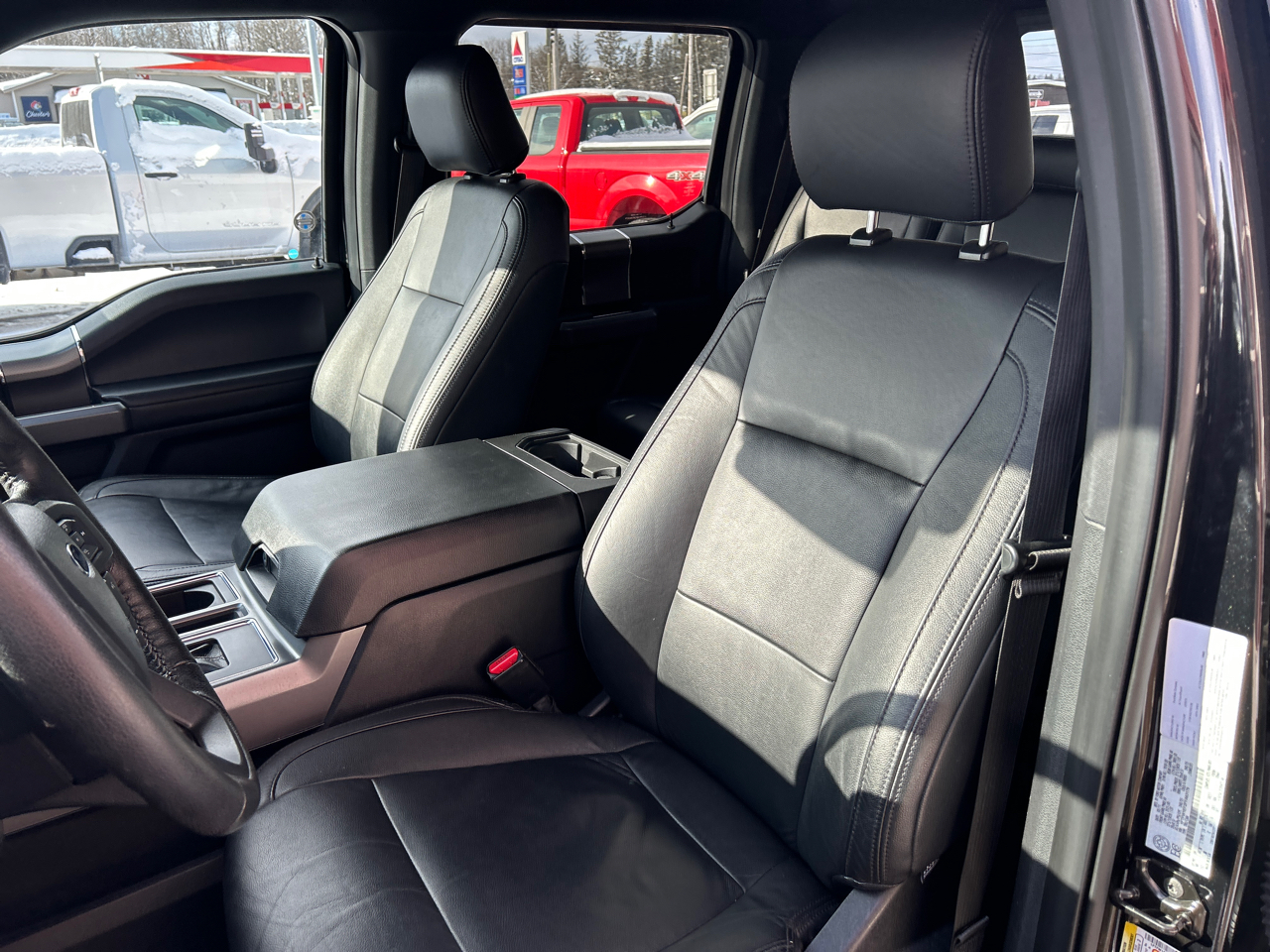 Ford F-150 4WD SuperCrew 150" XLT 2015