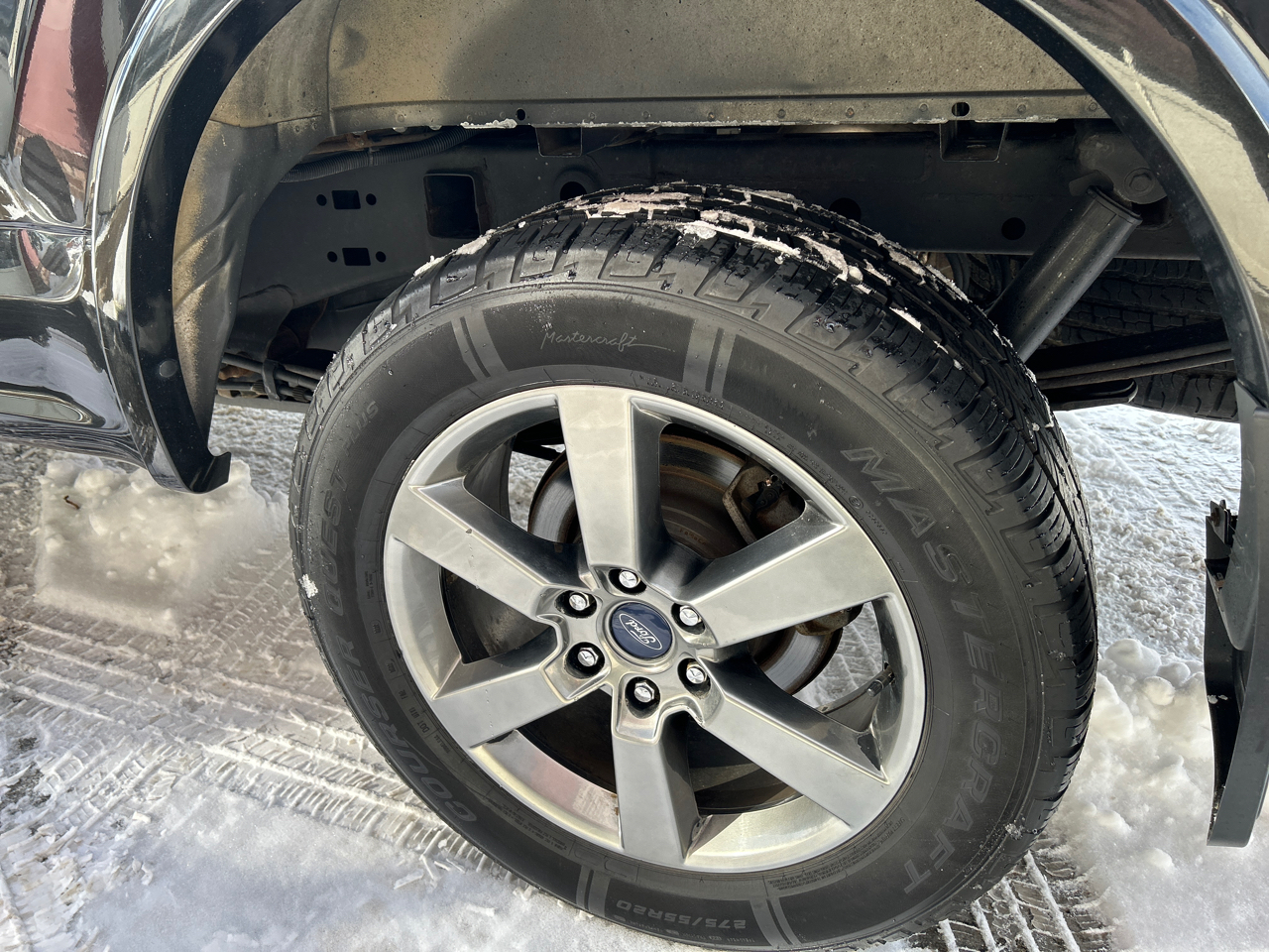 Ford F-150 4WD SuperCrew 150" XLT 2015