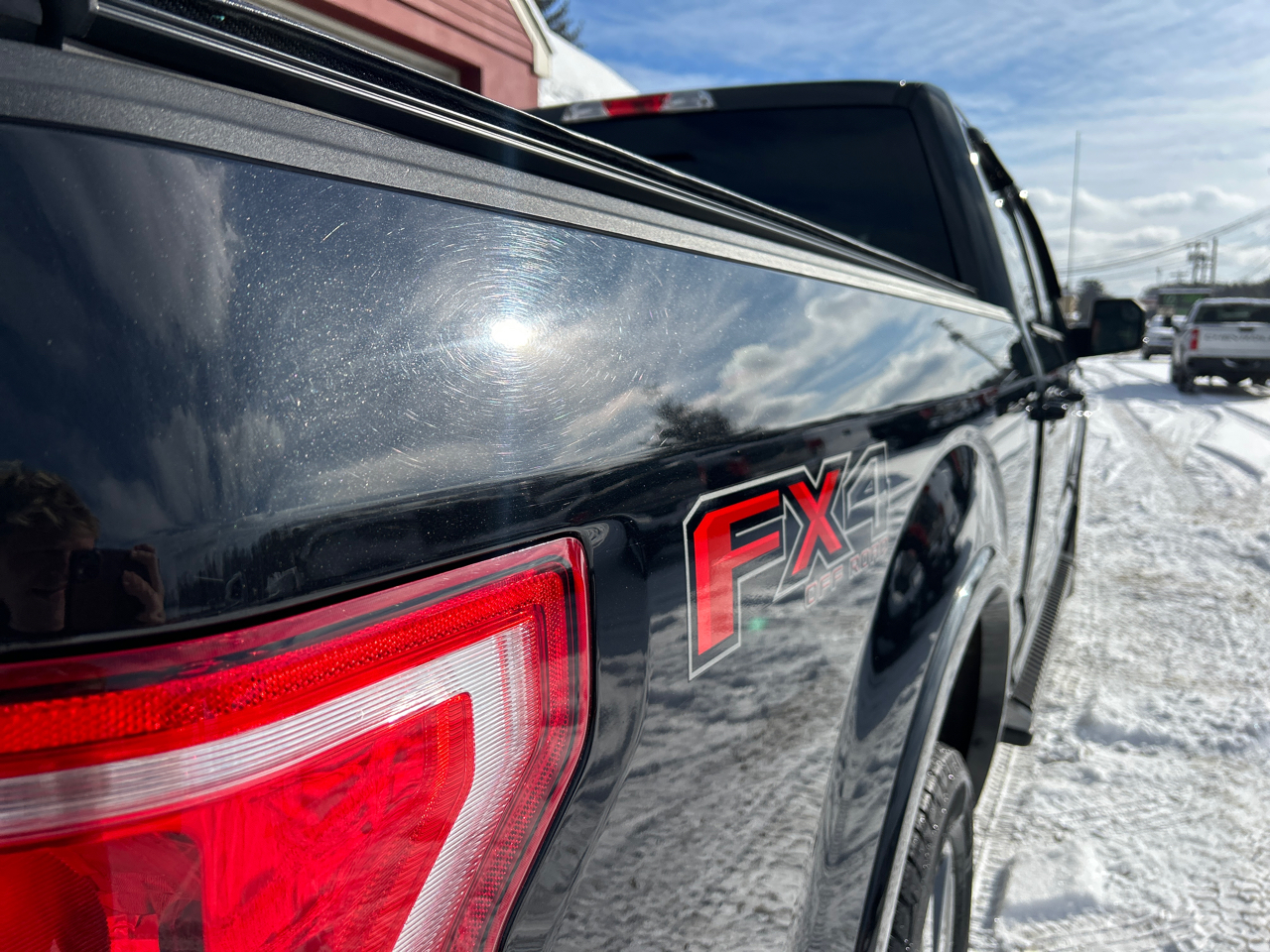 Ford F-150 4WD SuperCrew 150" XLT 2015