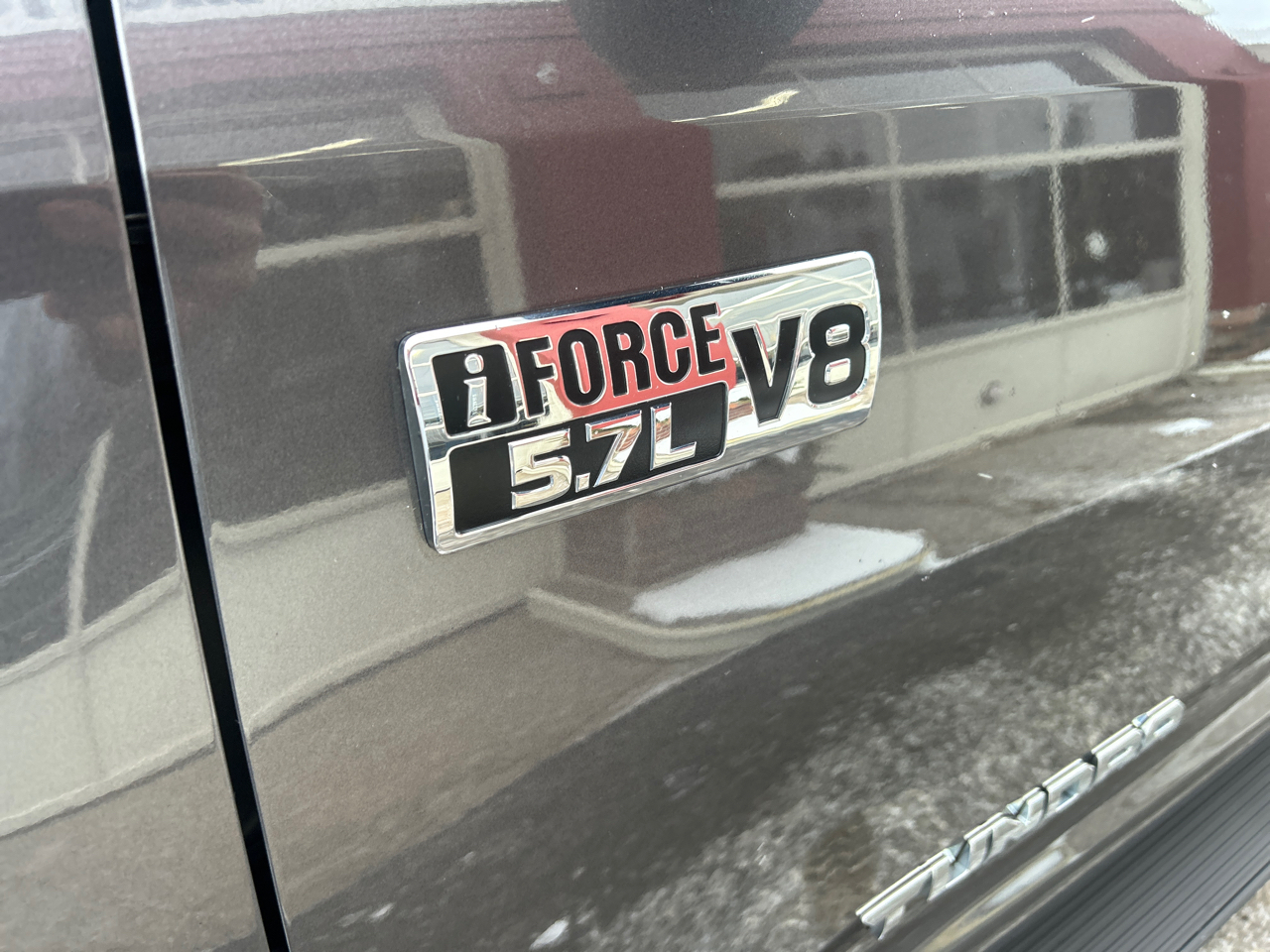 Toyota Tundra 4WD Limited CrewMax 5.5' Bed 5.7L (Natl) 2017