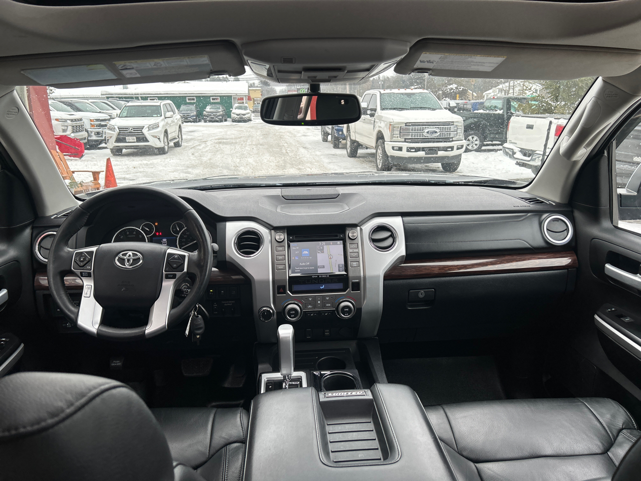 Toyota Tundra 4WD Limited CrewMax 5.5' Bed 5.7L (Natl) 2017