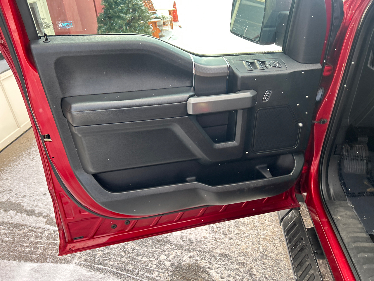 Ford F-150 4WD SuperCrew 145" XLT 2016