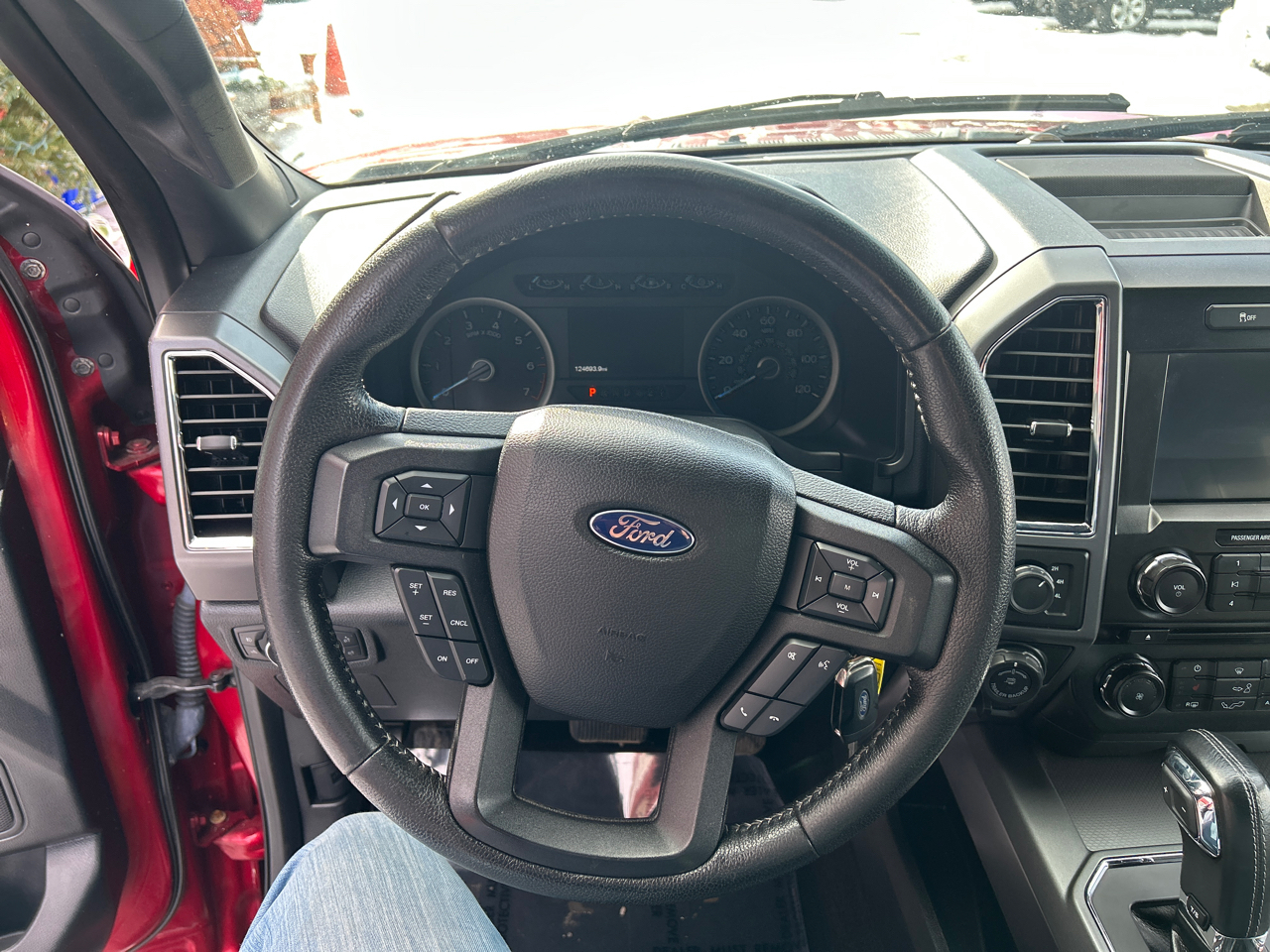 Ford F-150 4WD SuperCrew 145" XLT 2016