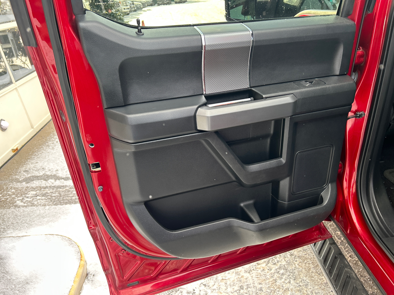 Ford F-150 4WD SuperCrew 145" XLT 2016