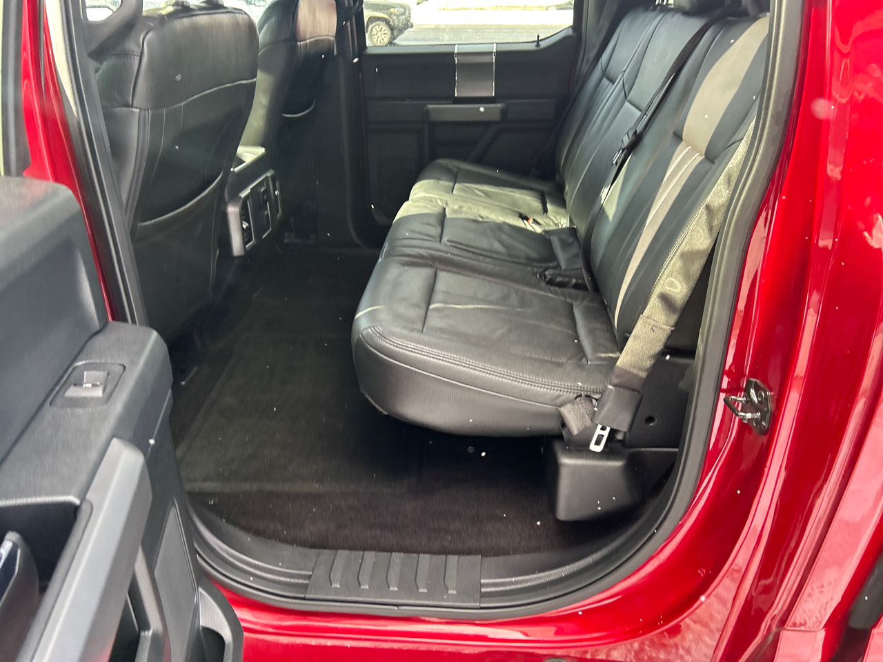 Ford F-150 4WD SuperCrew 145" XLT 2016