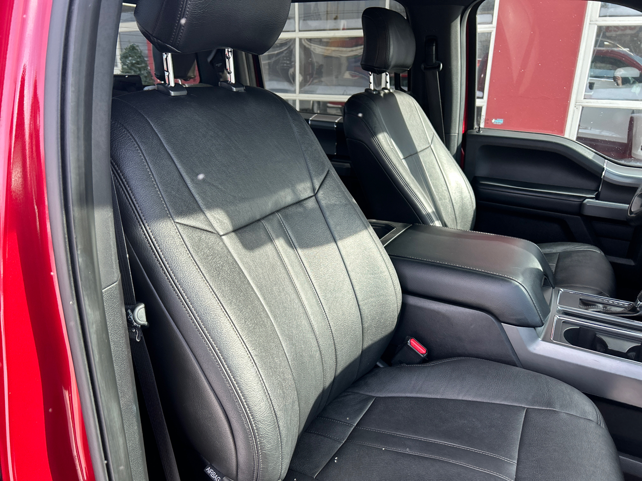 Ford F-150 4WD SuperCrew 145" XLT 2016