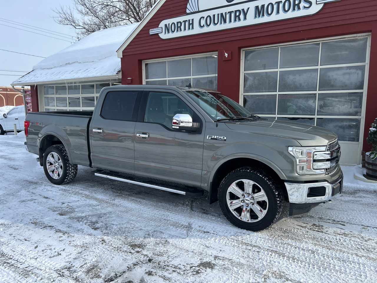 Ford F-150 4WD SuperCrew 145" Lariat 2019