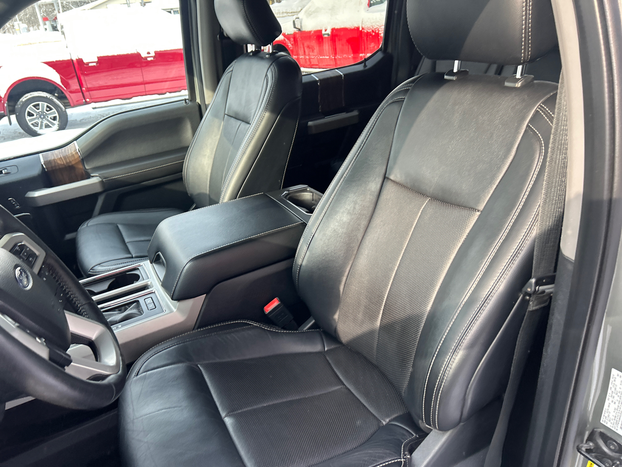 Ford F-150 4WD SuperCrew 145" Lariat 2019