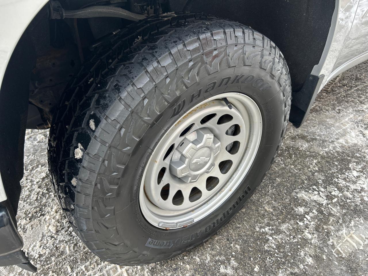 Chevrolet Silverado 1500 4WD Reg Cab 140" Work Truck 2020