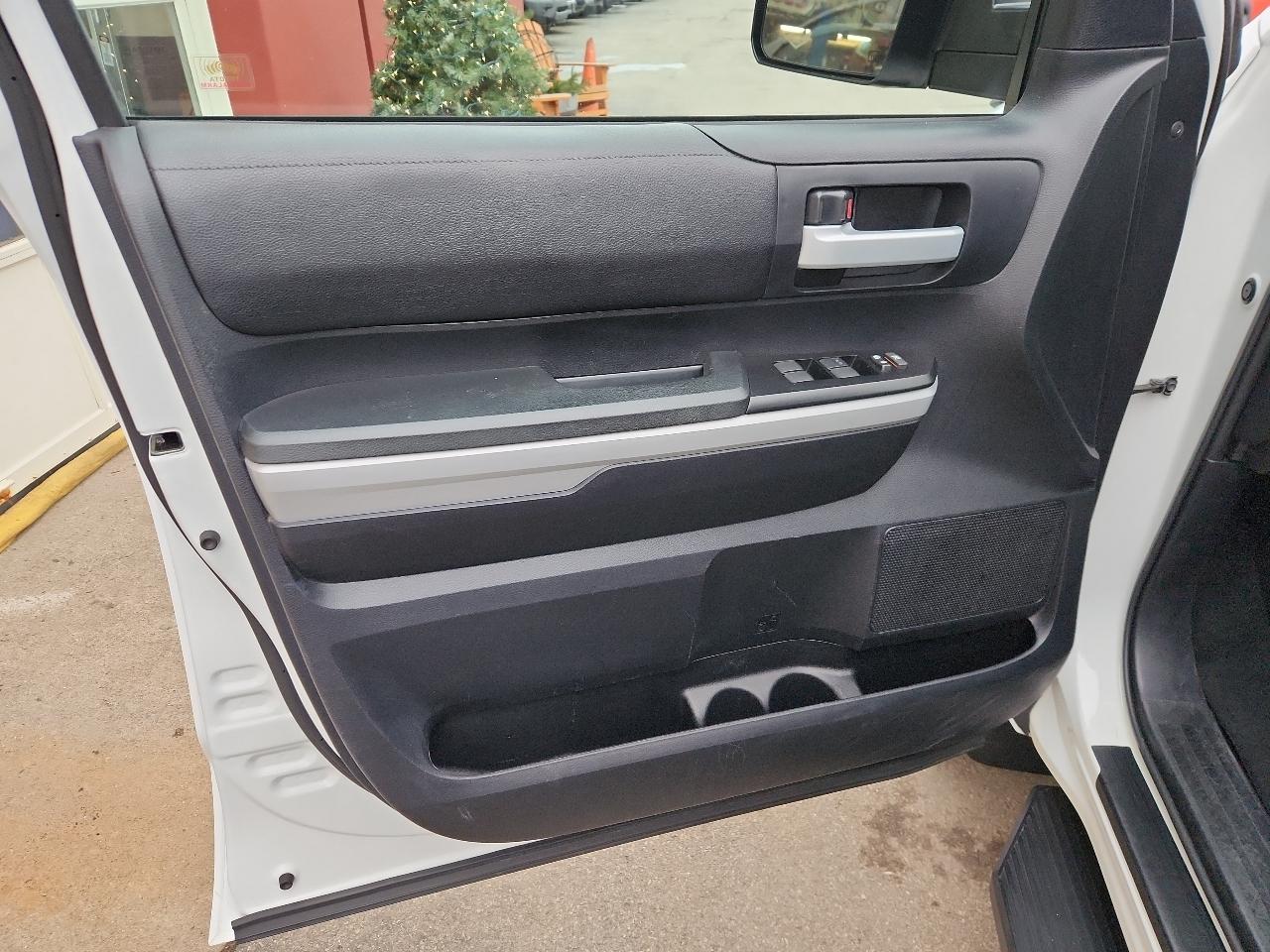 Toyota Tundra 4WD SR5 CrewMax 5.5' Bed 5.7L (Natl) 2018