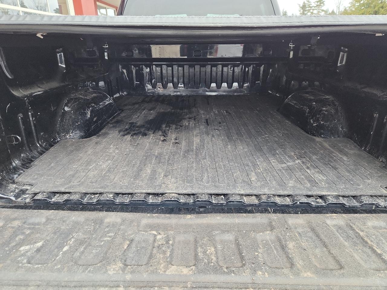 Chevrolet Silverado 2500HD 4WD Double Cab 144.2" LT 2016