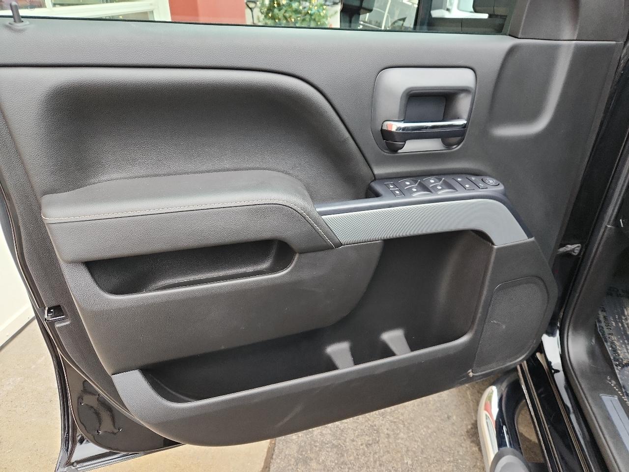 Chevrolet Silverado 2500HD 4WD Double Cab 144.2" LT 2016