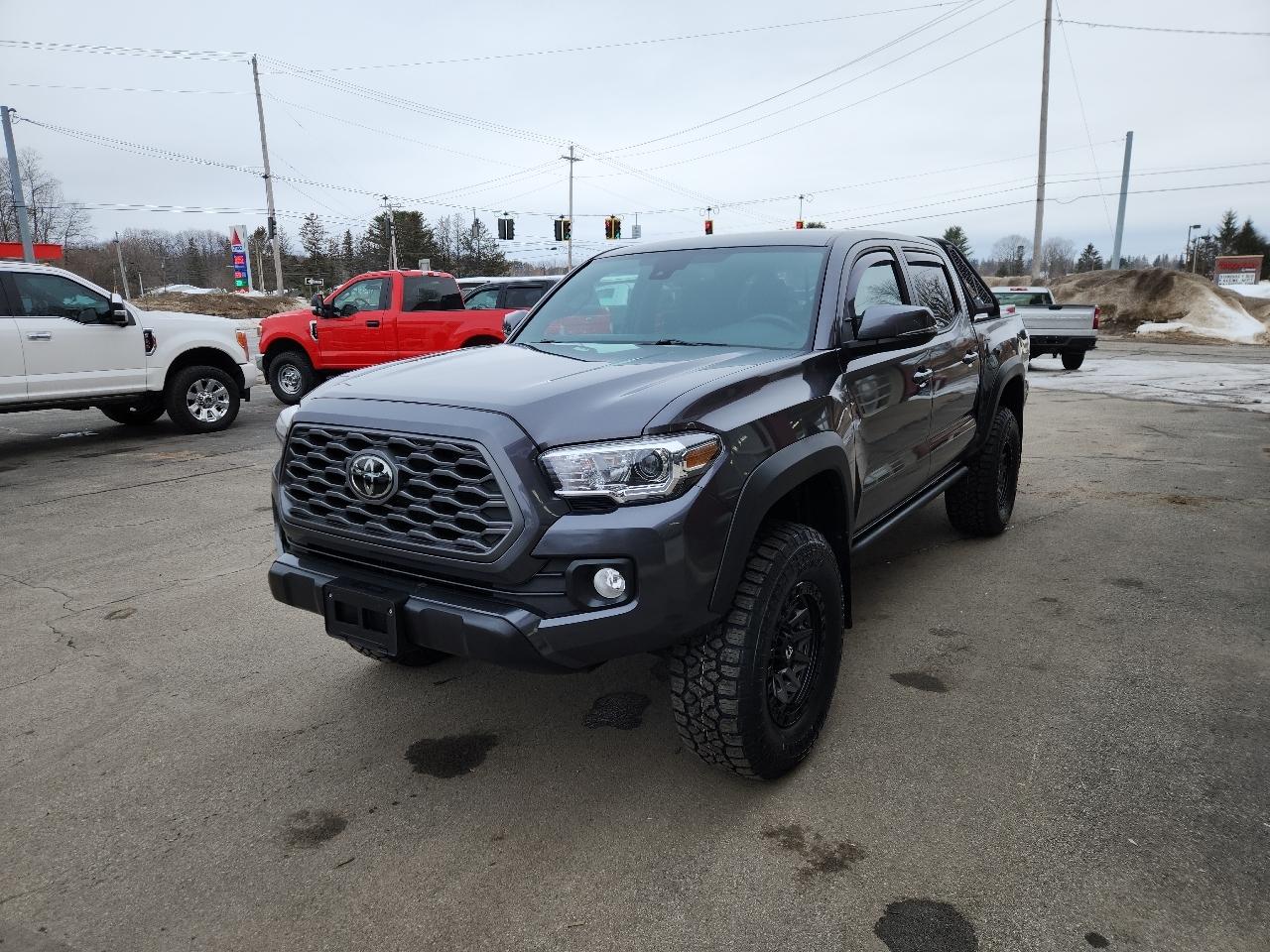Toyota Tacoma 4WD TRD Off Road Double Cab 6' Bed V6 AT (Natl) 2023