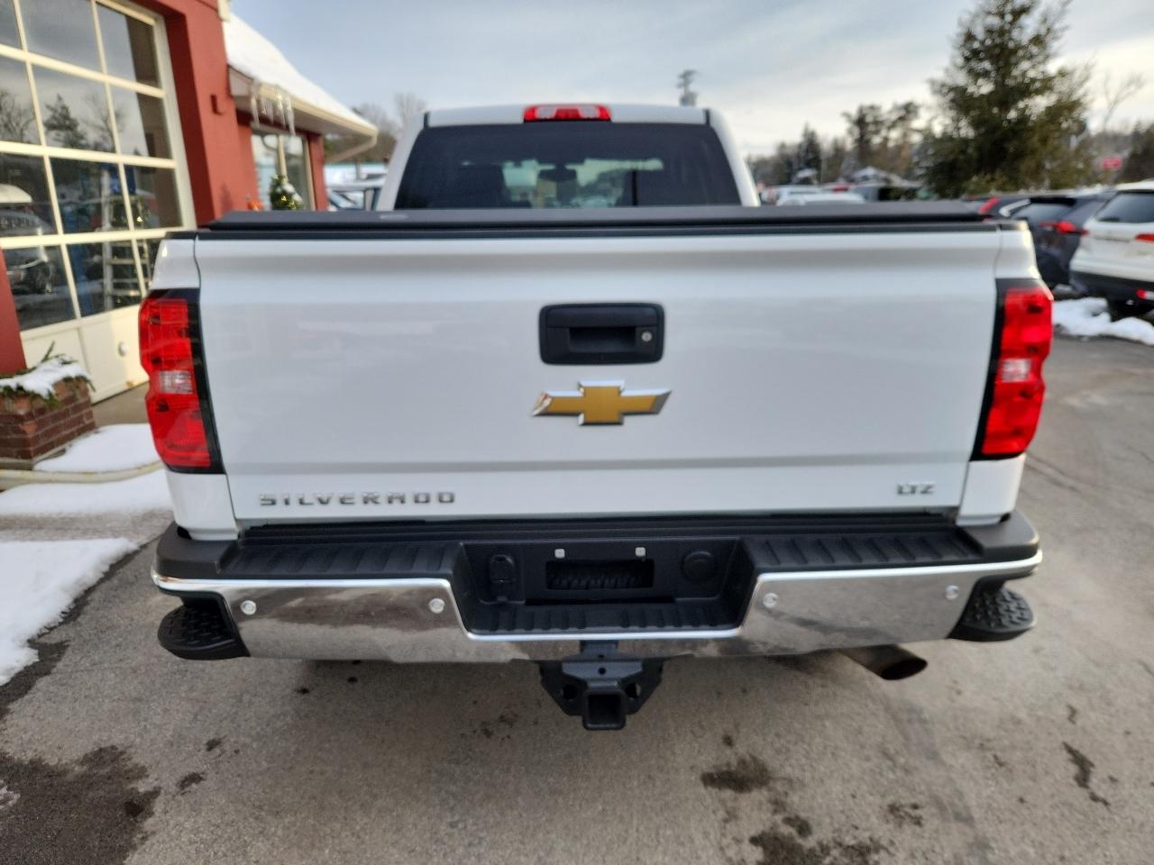 Chevrolet Silverado 2500HD 4WD Double Cab 144.2" LTZ 2017