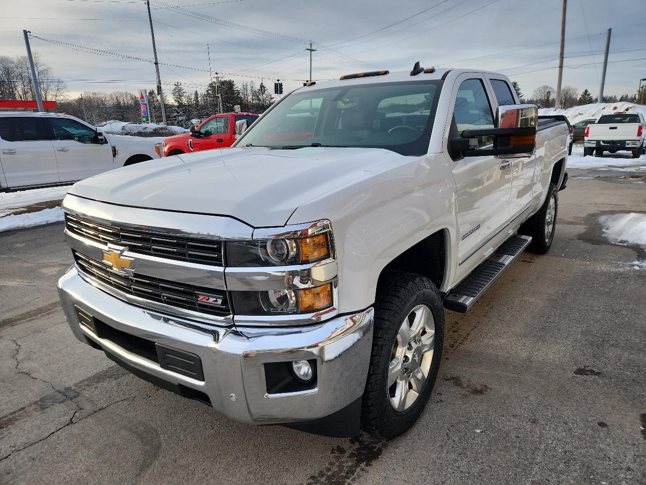 Chevrolet Silverado 2500HD 4WD Double Cab 144.2" LTZ 2017