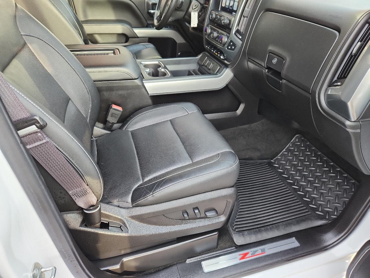 Chevrolet Silverado 2500HD 4WD Double Cab 144.2" LTZ 2017