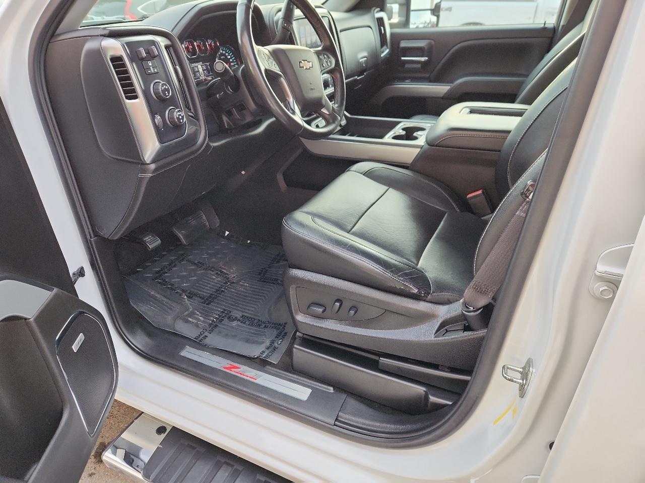 Chevrolet Silverado 2500HD 4WD Double Cab 144.2" LTZ 2017