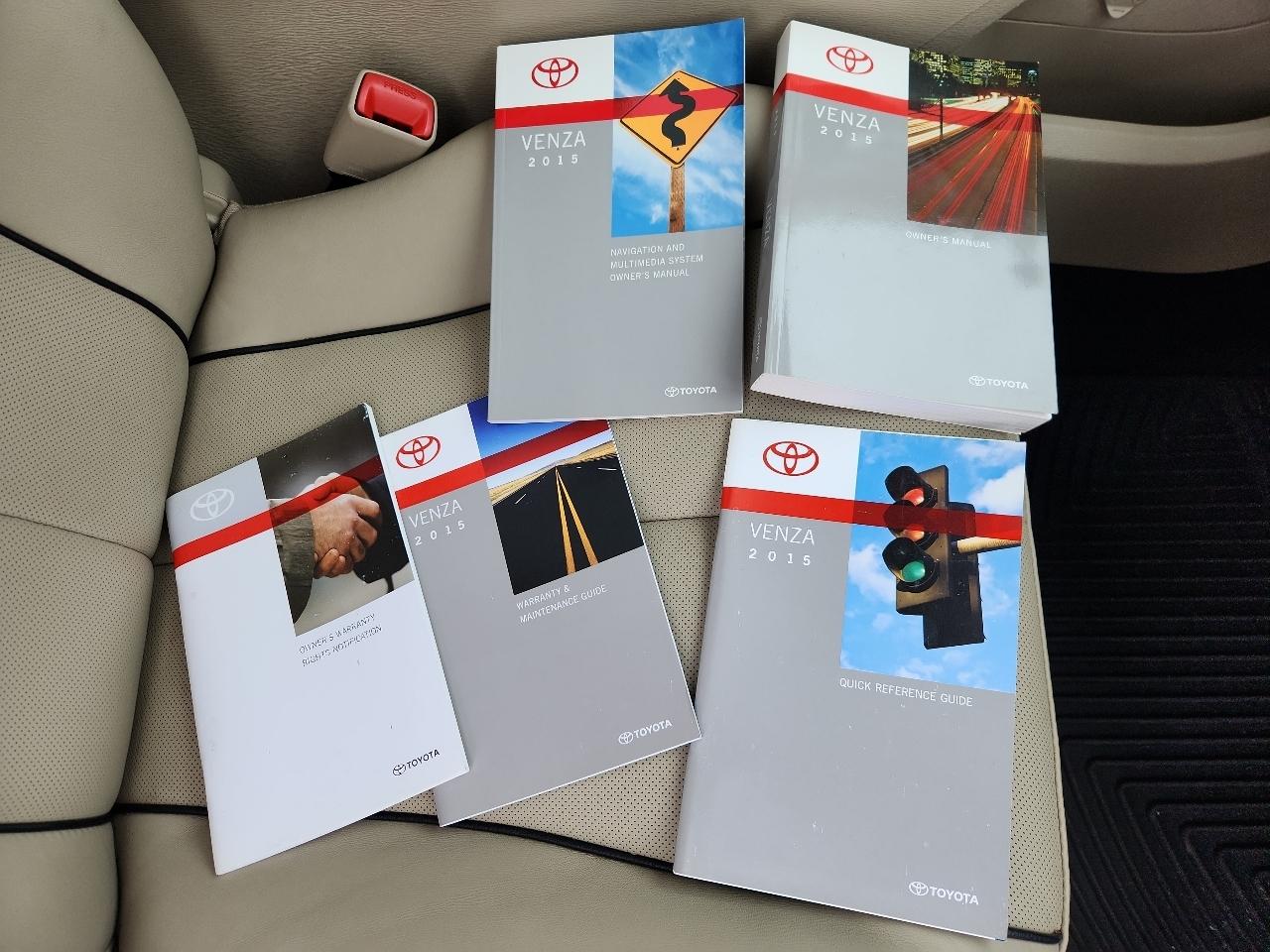 Toyota Venza 4dr Wgn I4 AWD XLE (Natl) 2015