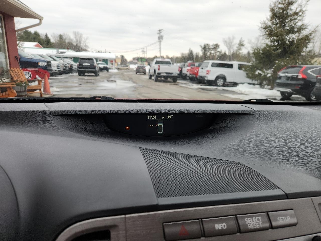 Toyota Venza 4dr Wgn I4 AWD XLE (Natl) 2015