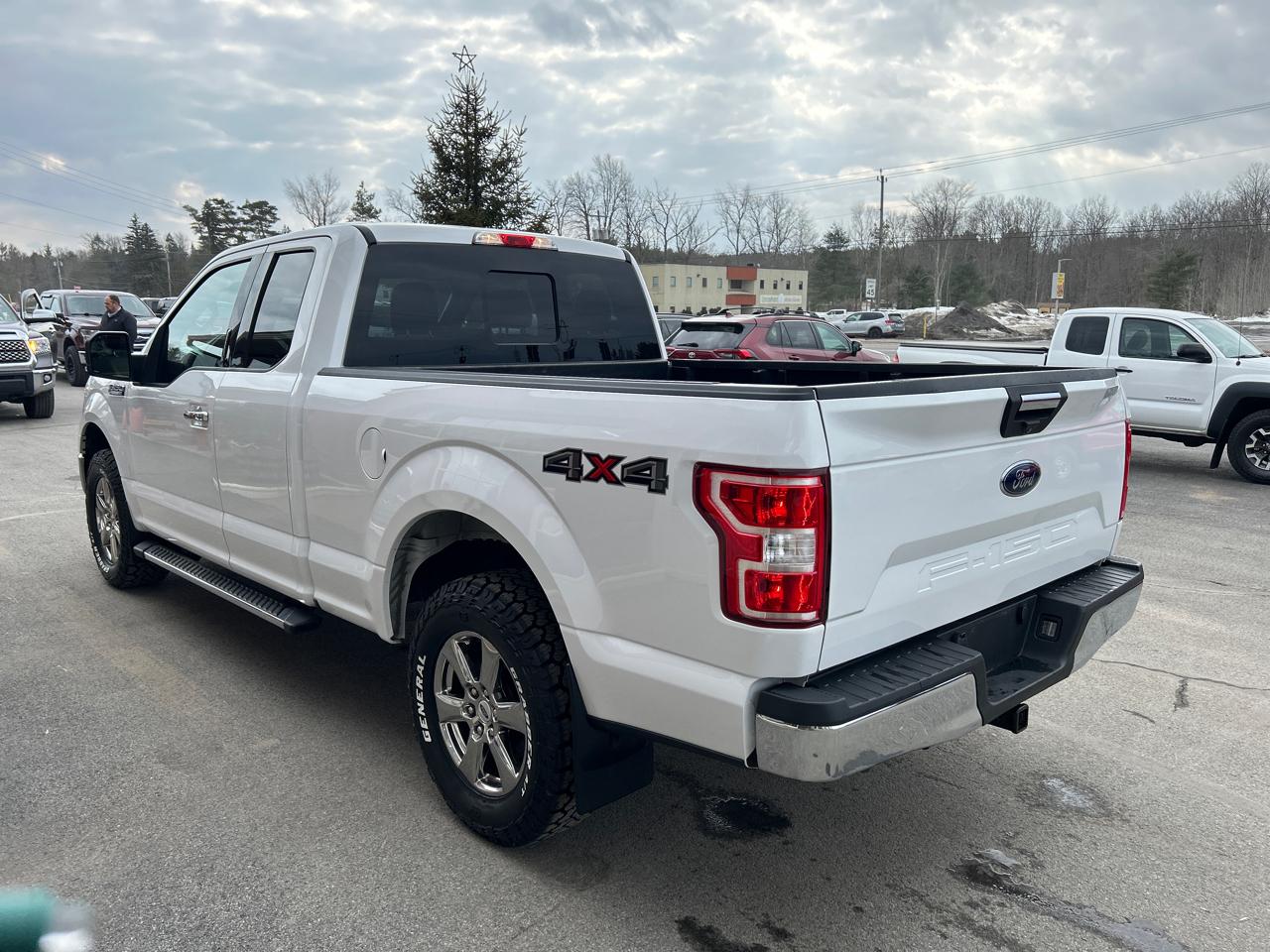 Ford F-150 4WD SuperCab 133" XLT 2020