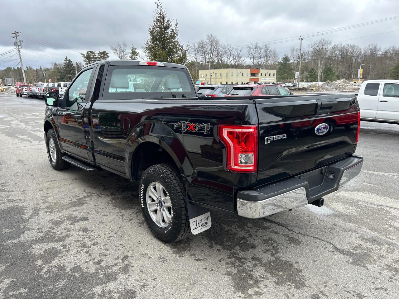 Ford F-150 4WD Reg Cab 145" XLT 2017