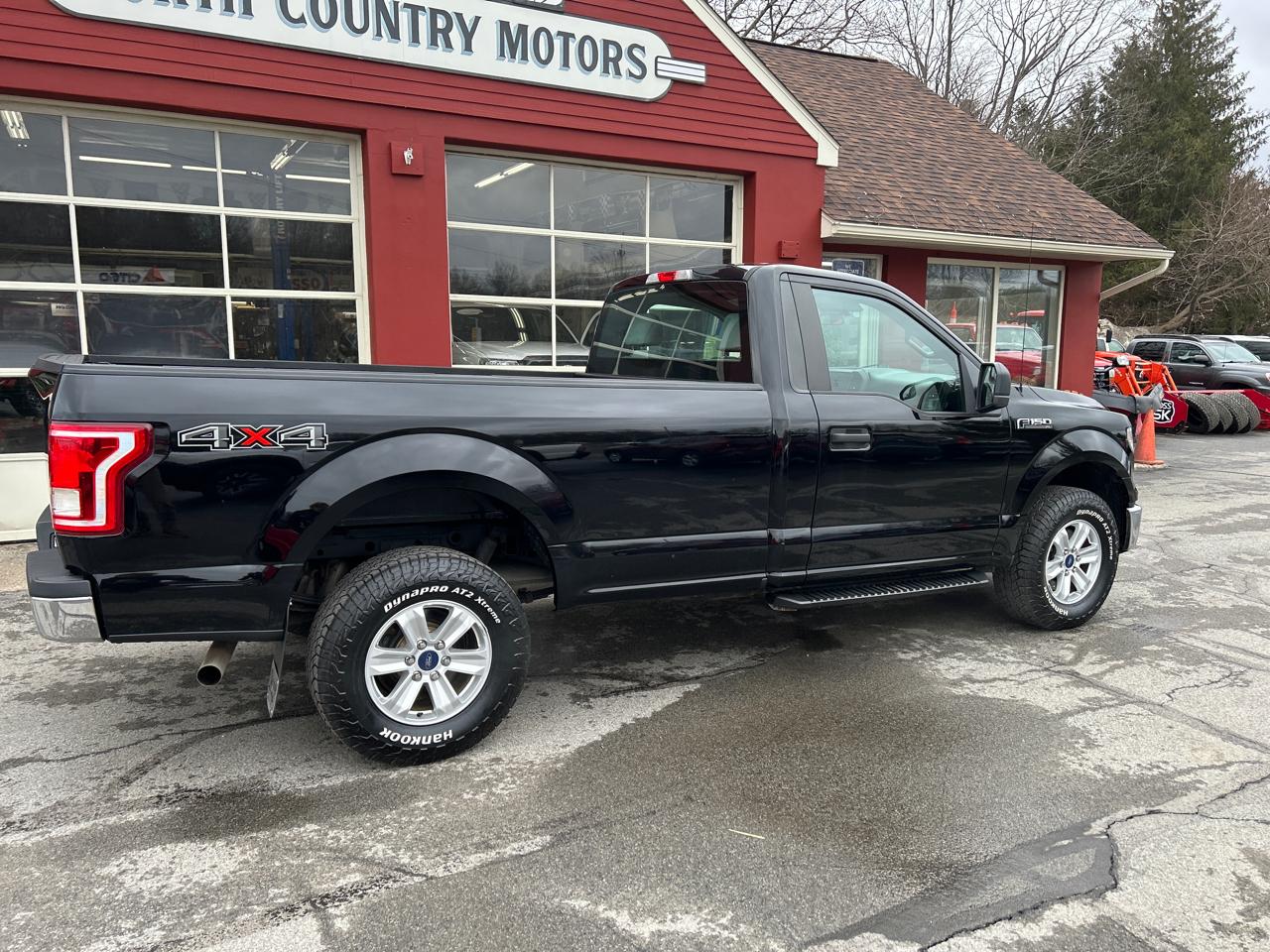 Ford F-150 4WD Reg Cab 145" XLT 2017