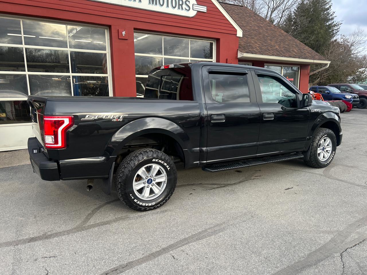 Ford F-150 4WD SuperCrew 139" XL 2015