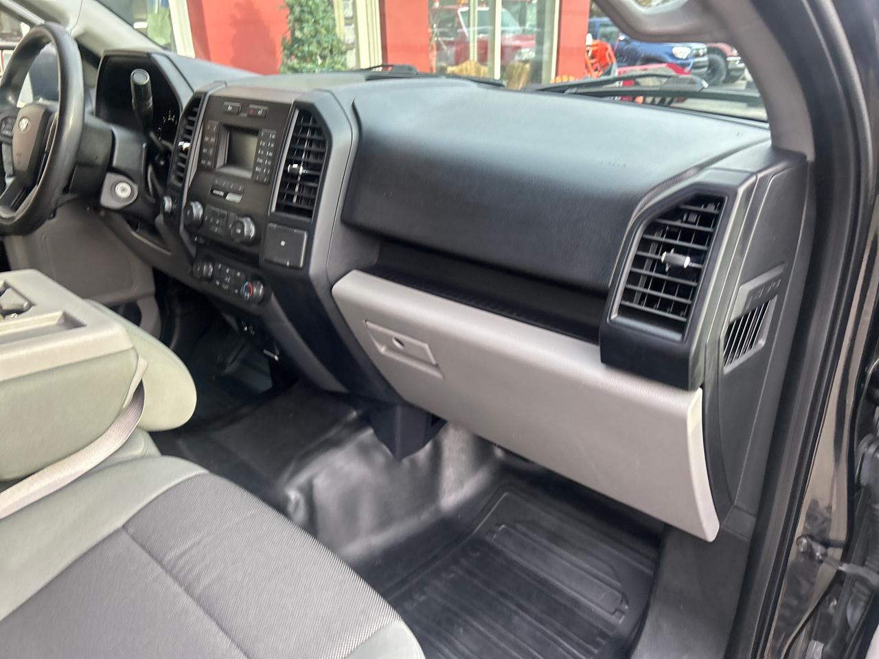 Ford F-150 4WD SuperCrew 139" XL 2015