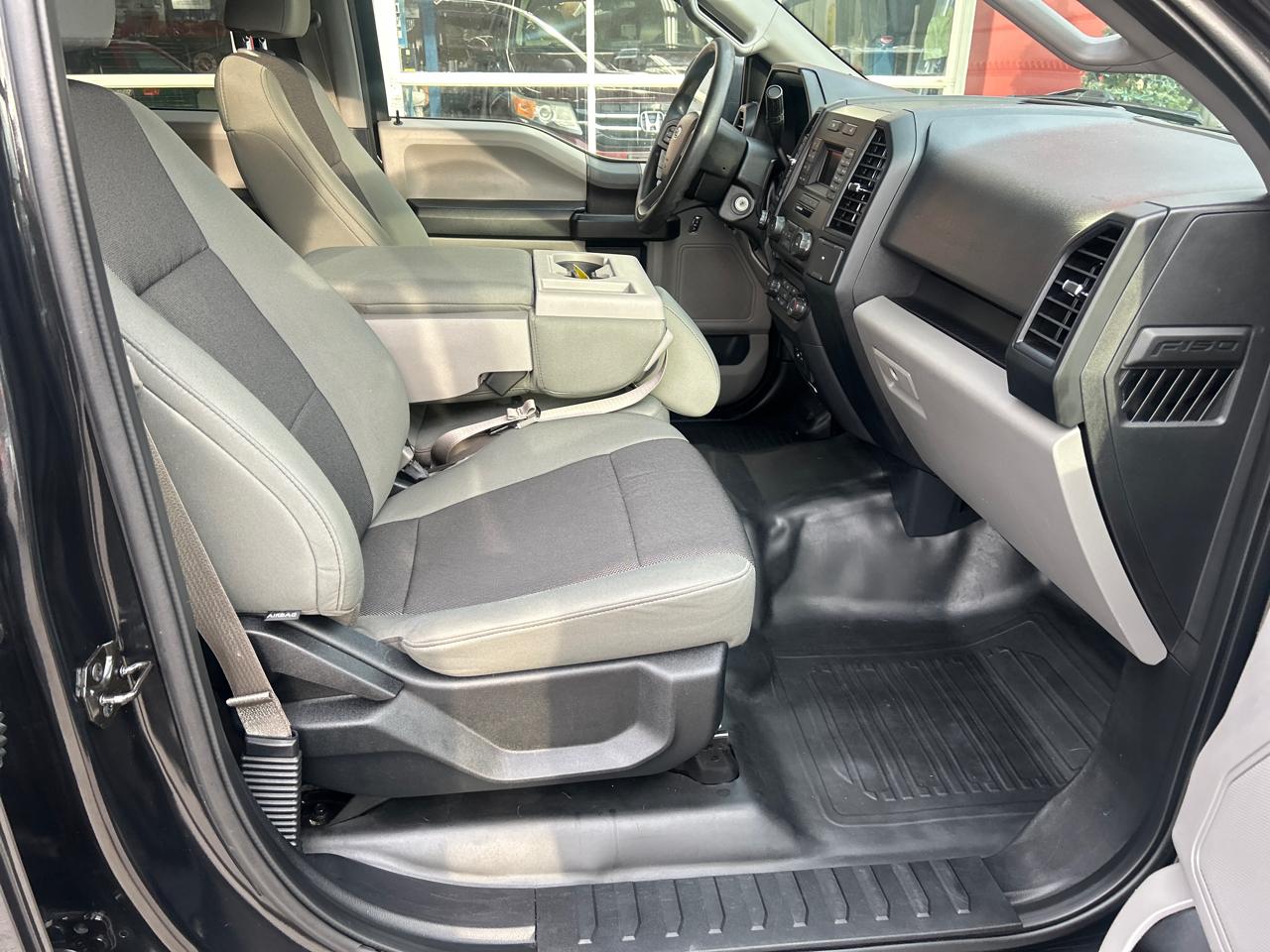 Ford F-150 4WD SuperCrew 139" XL 2015