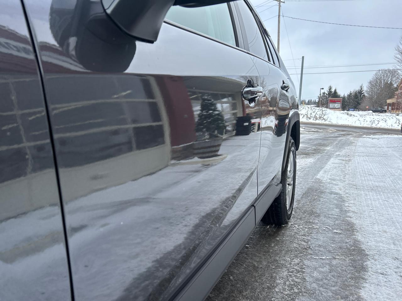 Toyota RAV4 XLE AWD (Natl) 2019