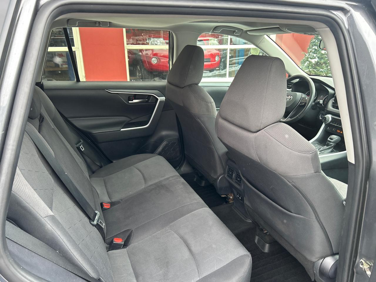 Toyota RAV4 XLE AWD (Natl) 2019