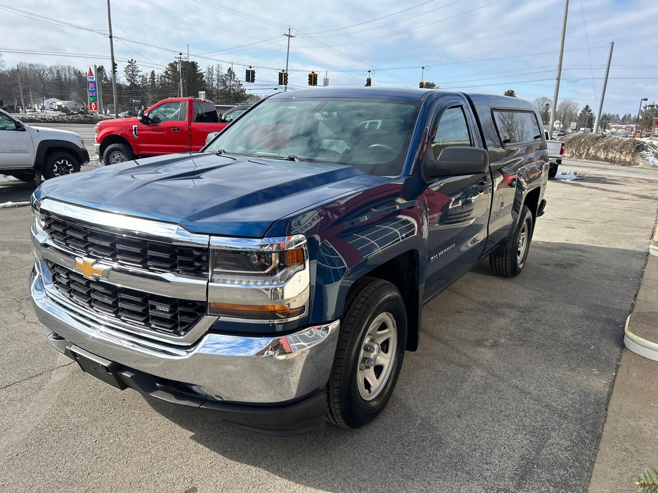 Chevrolet Silverado 1500 4WD Reg Cab 133.0" Work Truck 2017