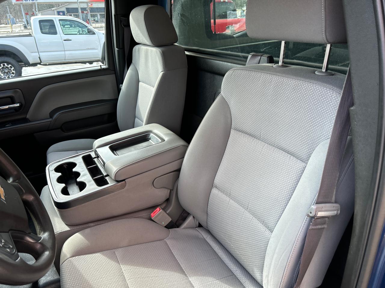 Chevrolet Silverado 1500 4WD Reg Cab 133.0" Work Truck 2017