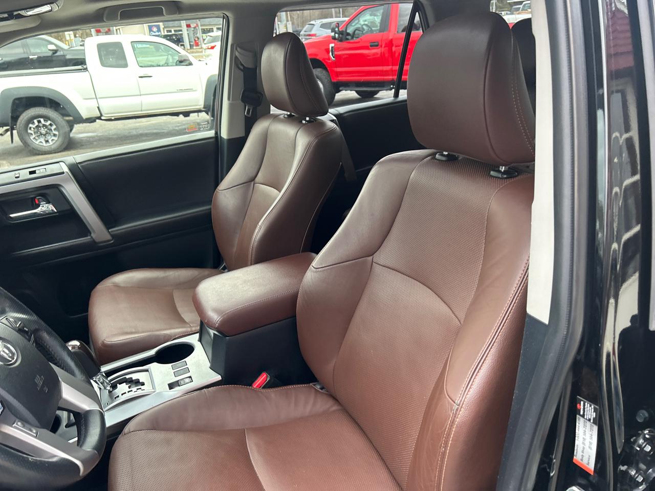 Toyota 4Runner Limited 4D SUV 4WD V6 2016