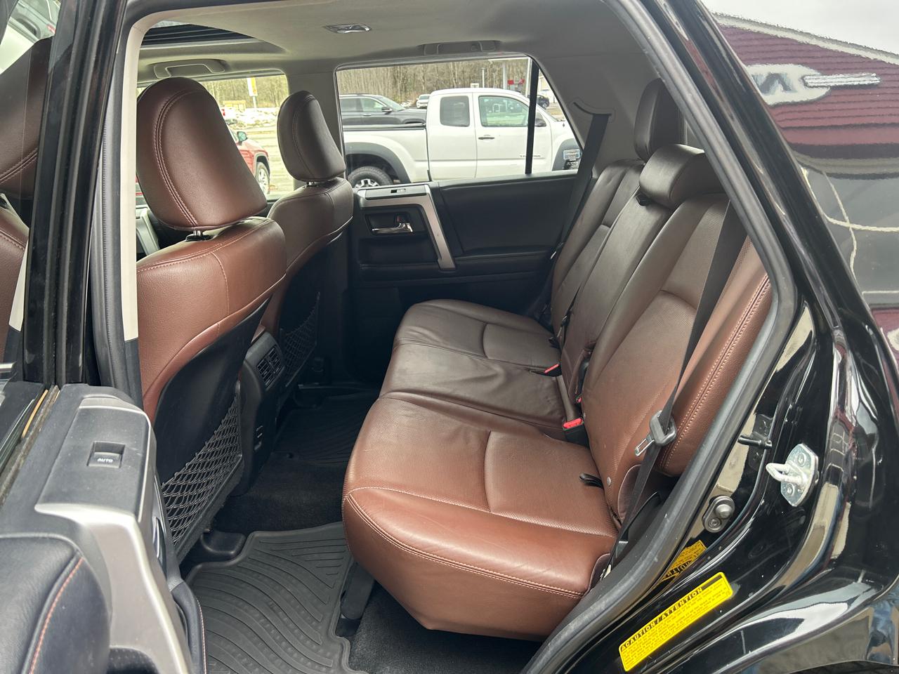 Toyota 4Runner Limited 4D SUV 4WD V6 2016