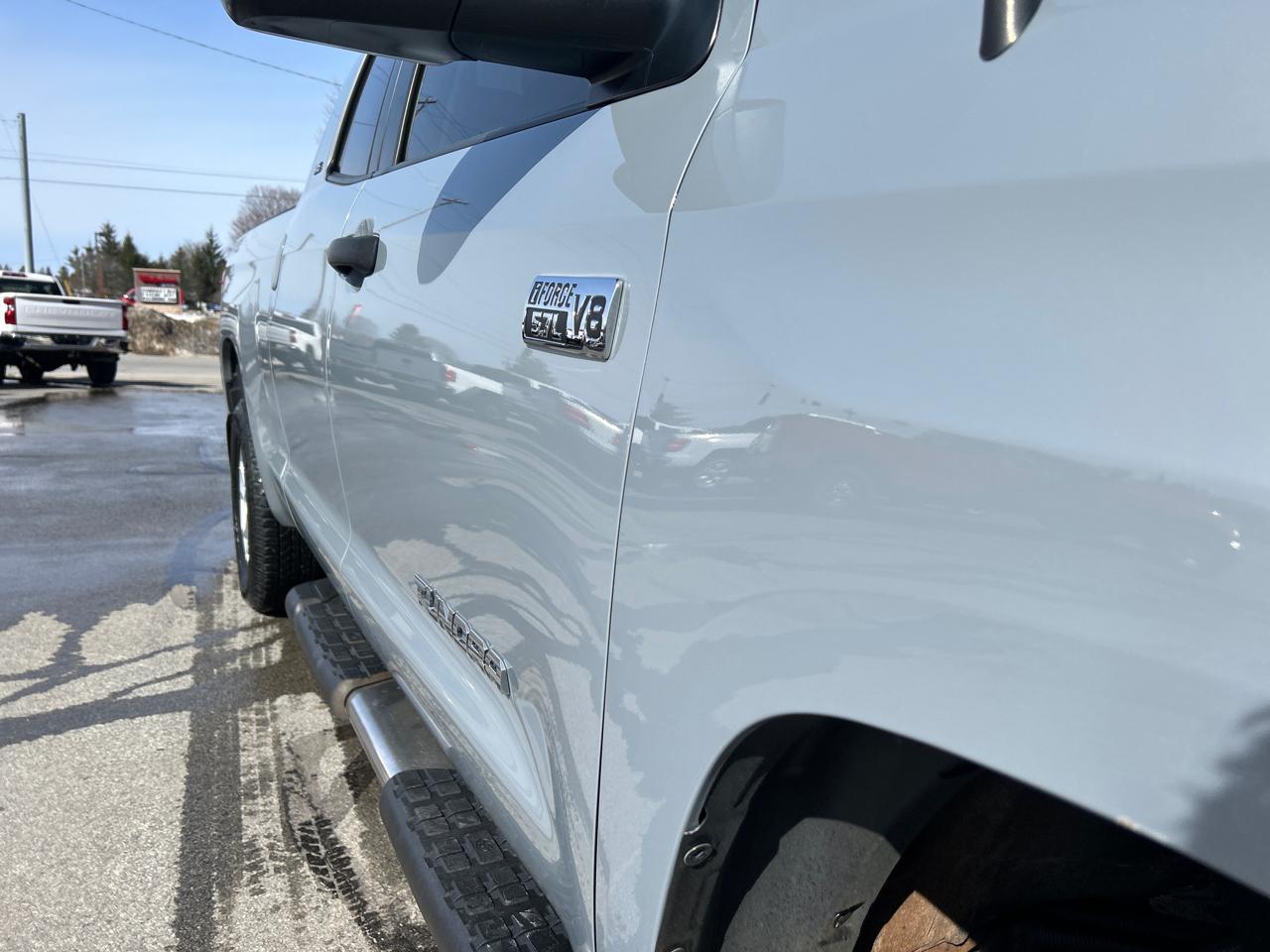 Toyota Tundra 4WD SR5 Double Cab 6.5' Bed 5.7L (Natl) 2018