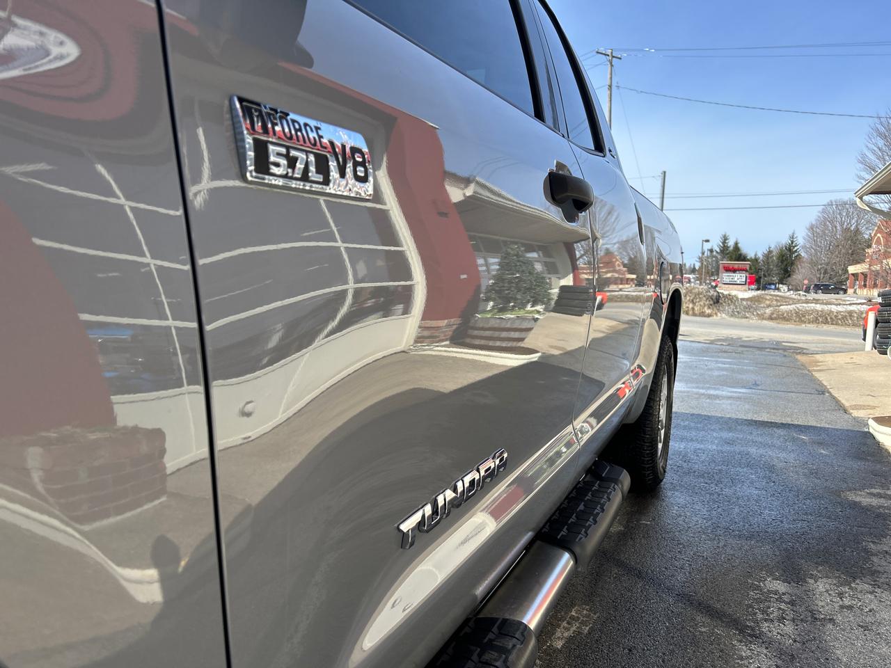 Toyota Tundra 4WD SR5 Double Cab 6.5' Bed 5.7L (Natl) 2018